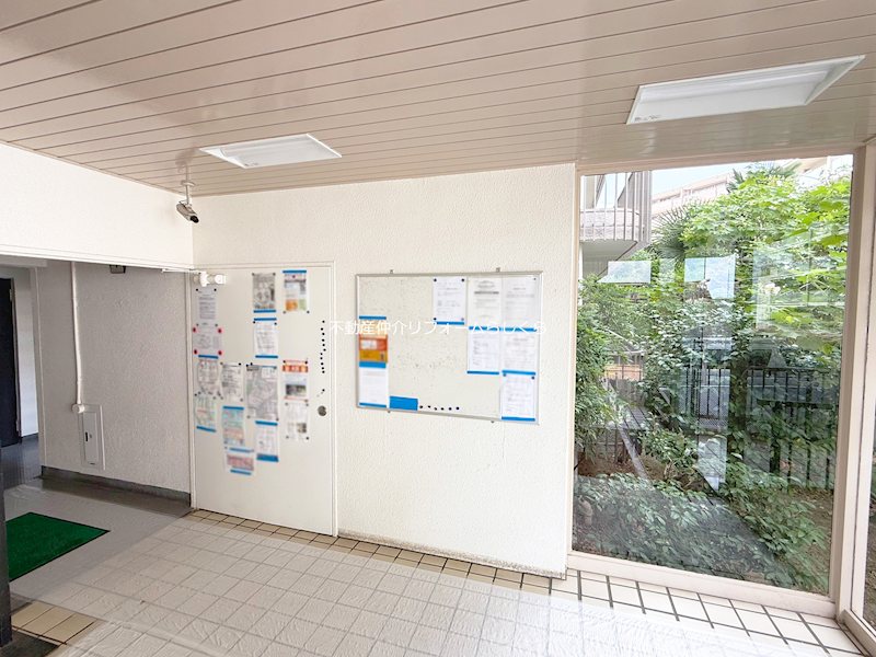 共用部写真（エントランス）