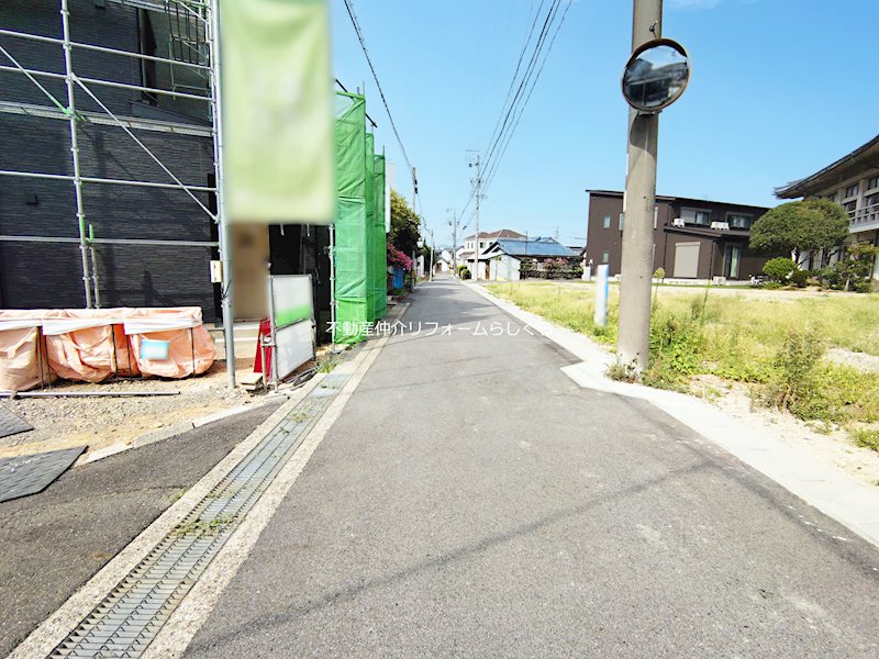 現地写真（前面道路含む現地写真）