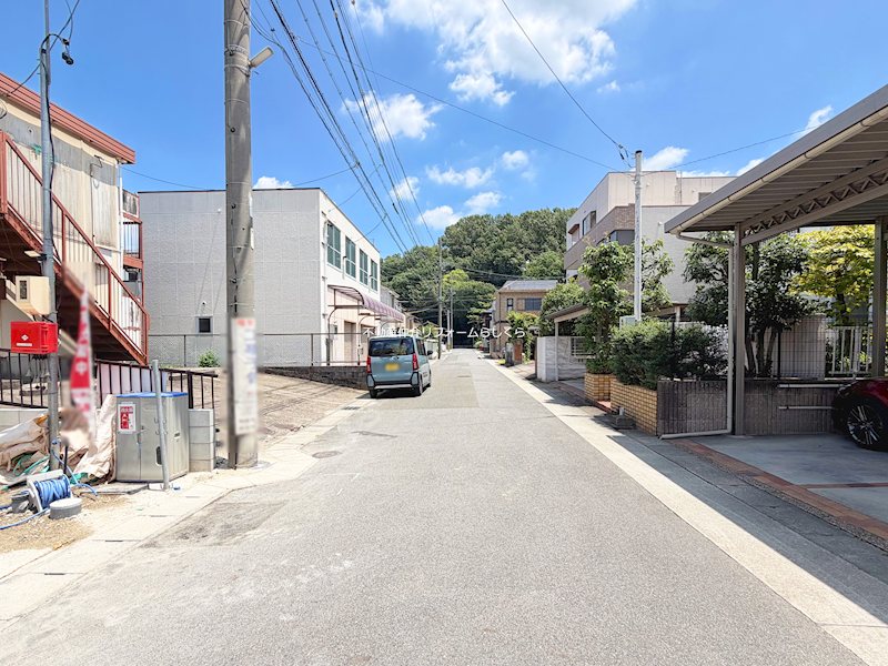 現地写真（前面道路含む現地写真）