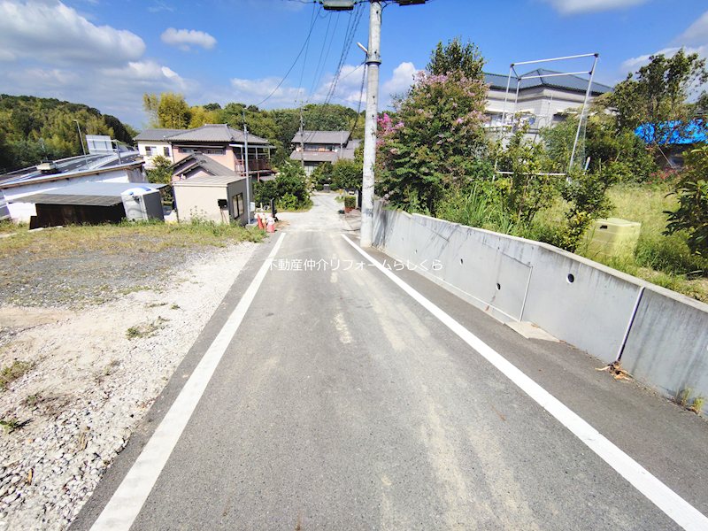 現地写真（前面道路含む現地写真）