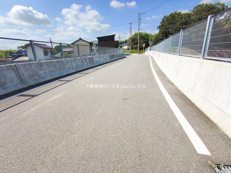 現地写真（前面道路含む現地写真）