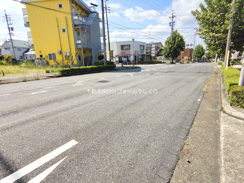 現地写真（前面道路含む現地写真）