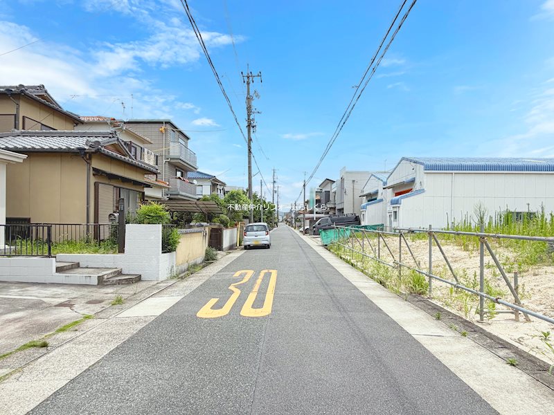 現地写真（前面道路含む現地写真）