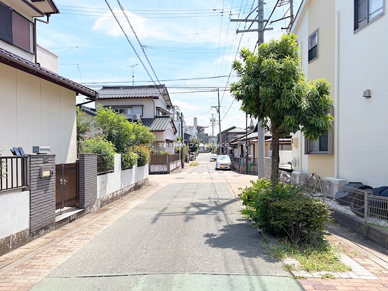 現地写真（前面道路含む現地写真）