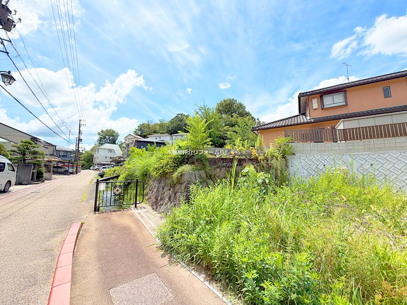 現地写真（前面道路含む現地写真）
