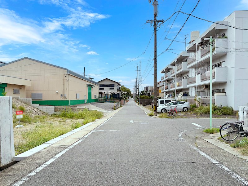 現地写真（前面道路含む現地写真）