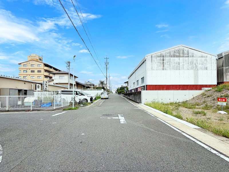現地写真（前面道路含む現地写真）