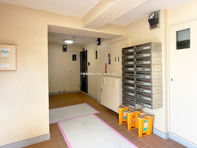 共用部写真（エントランス）