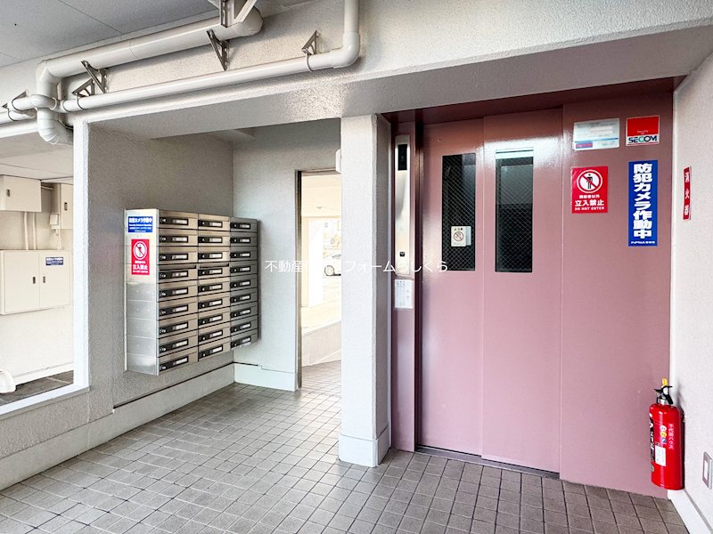 共用部写真（エントランス）