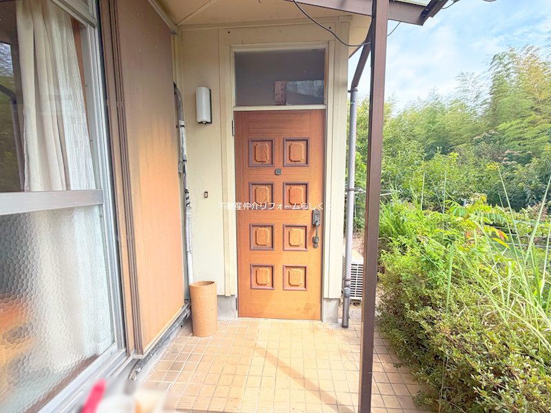 現地写真（玄関）
