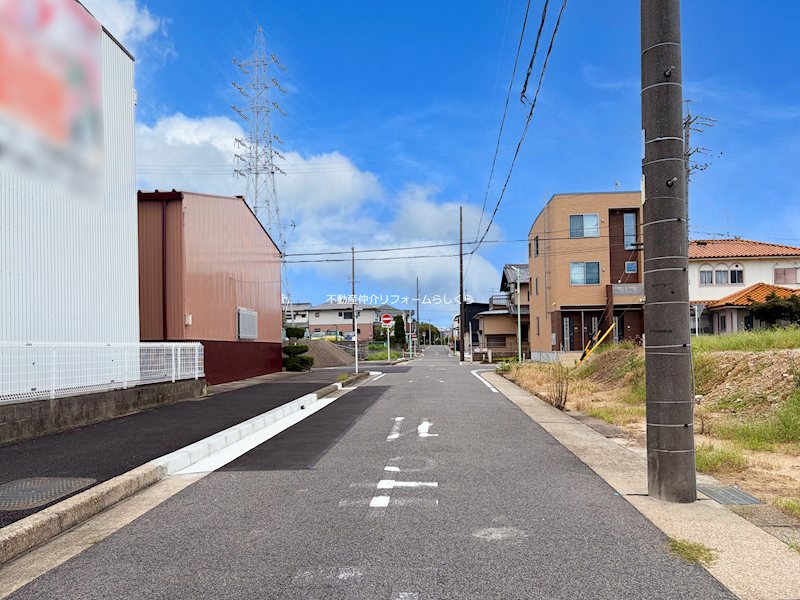 現地写真（前面道路含む現地写真）