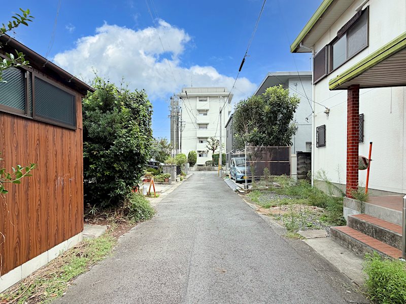 現地写真（前面道路含む現地写真）