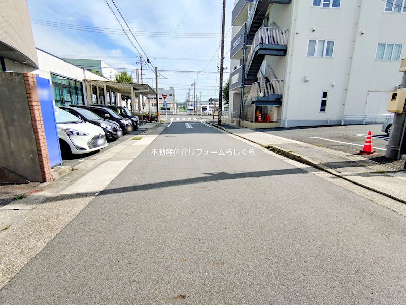 現地写真（前面道路含む現地写真）