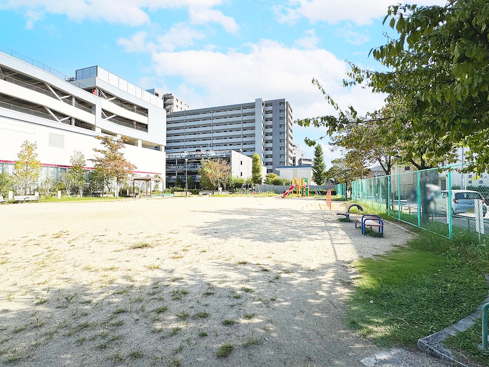小幡駅南公園