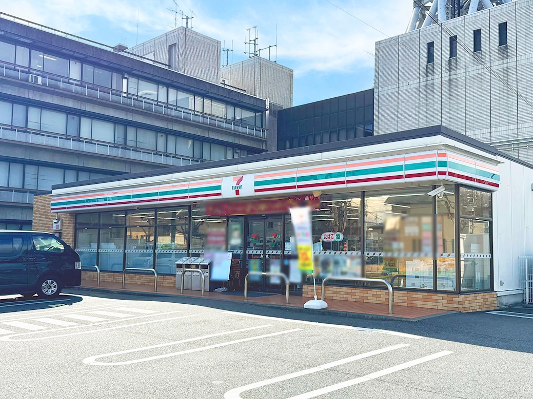 セブンイレブン　名古屋豊が丘店
