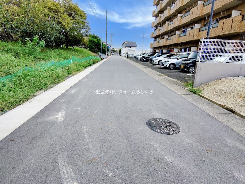 現地写真（前面道路含む現地写真）