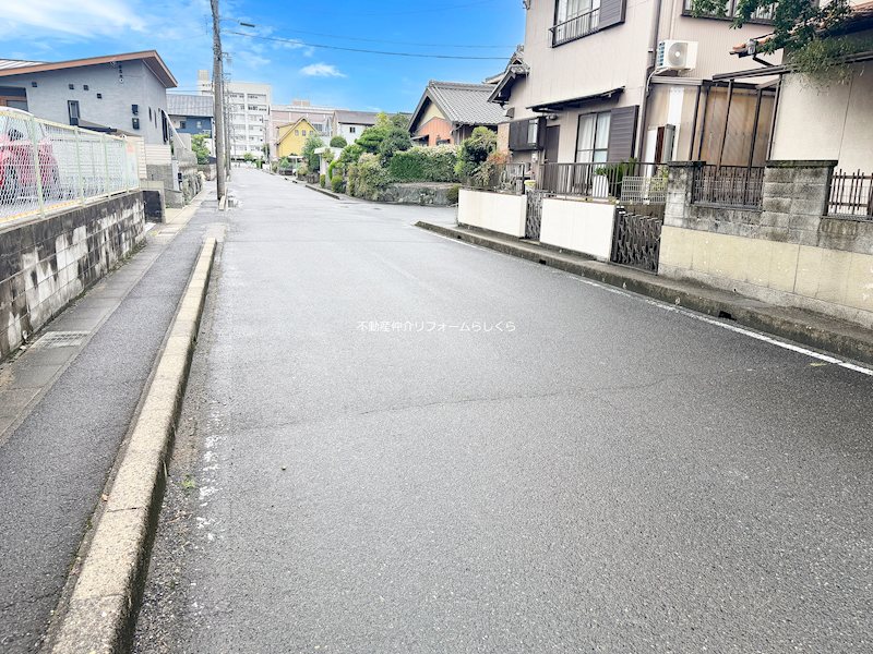 現地写真（前面道路含む現地写真）