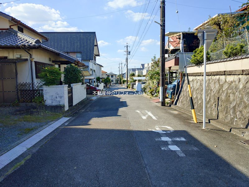 現地写真（前面道路含む現地写真）
