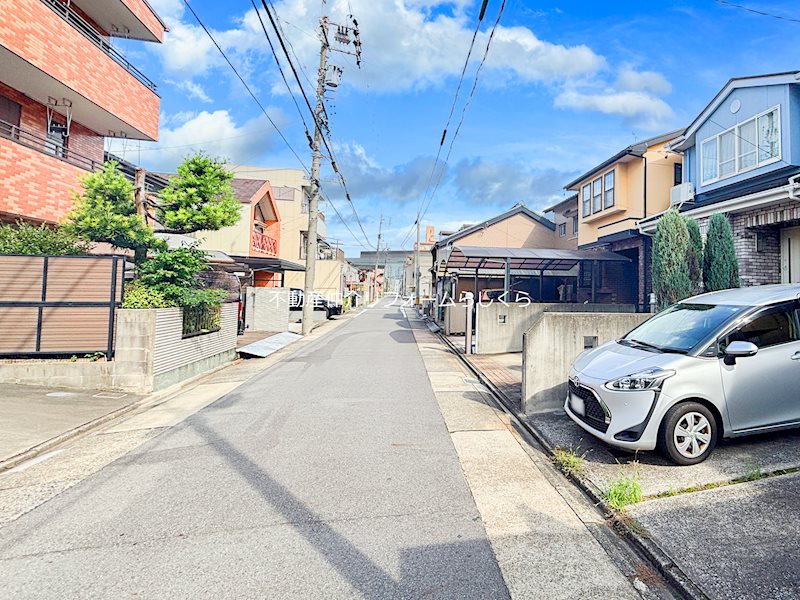 現地写真（前面道路含む現地写真）