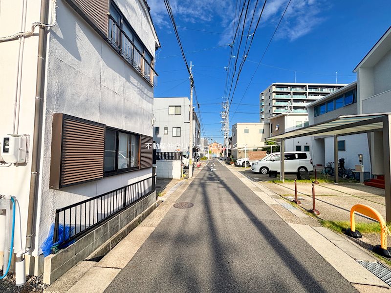 現地写真（前面道路含む現地写真）